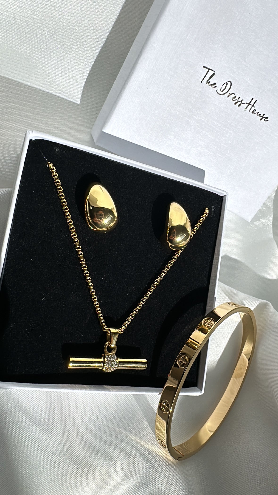 Dress House BUNDLE Box 1 - Earring Necklace Bracelet Gold