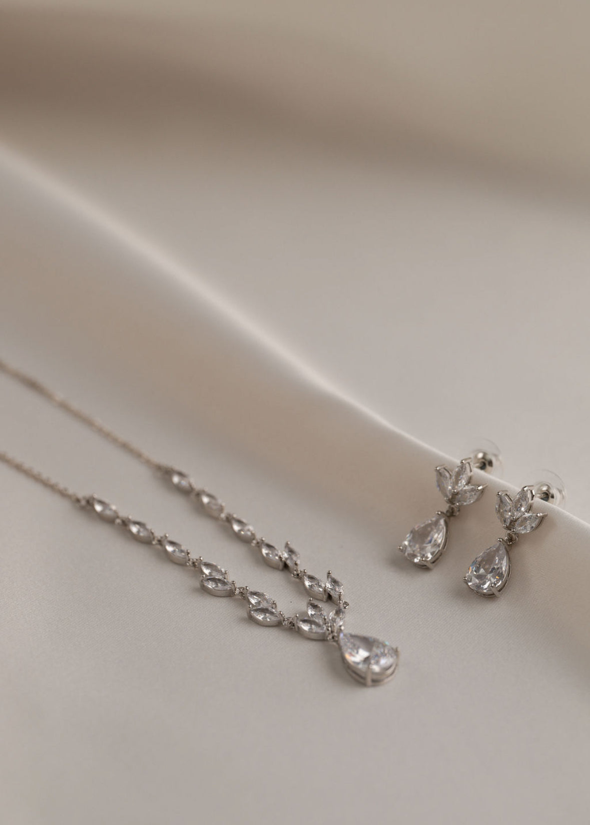 Alexa - Silver Necklace Earring Gift Set