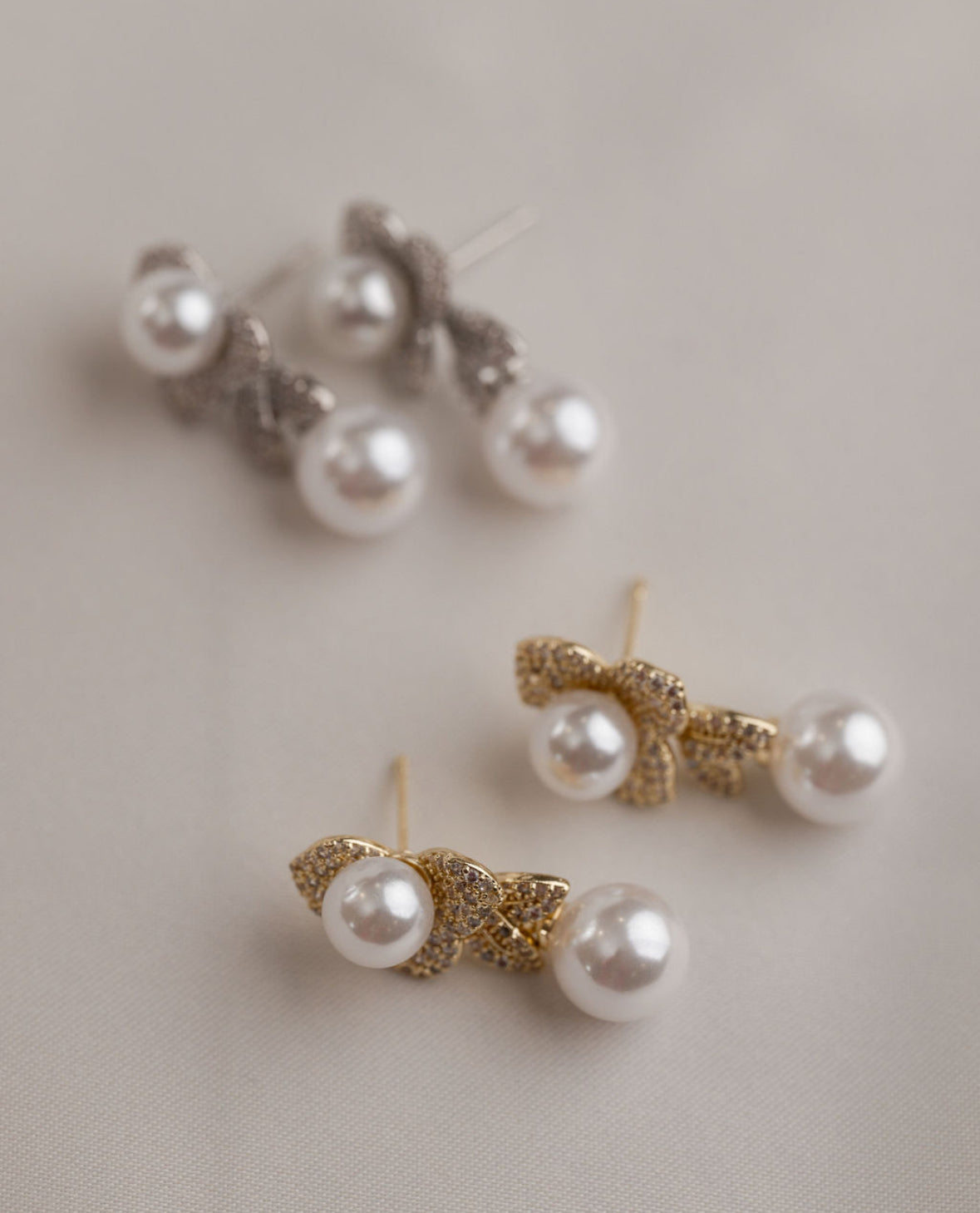 Alyssa - Silver Pearl Earring