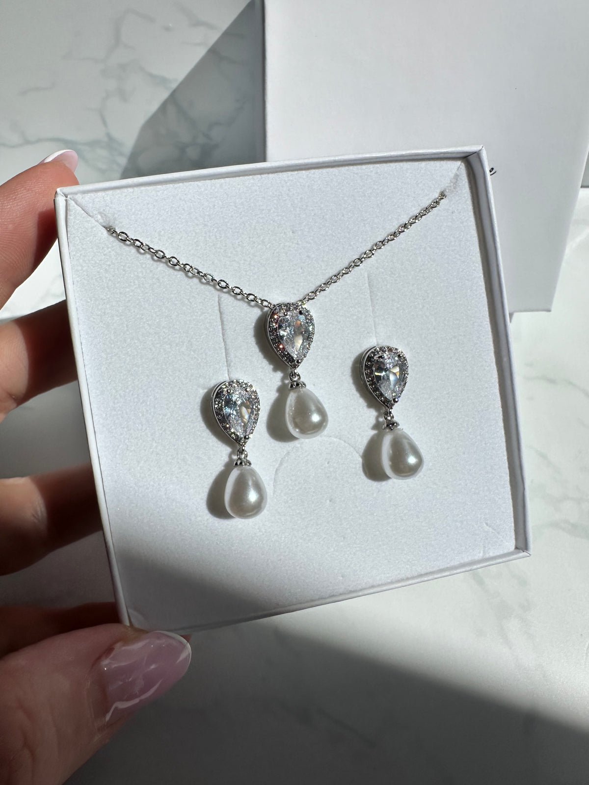 Connie - Silver Pearl Necklace Earring Gift Set