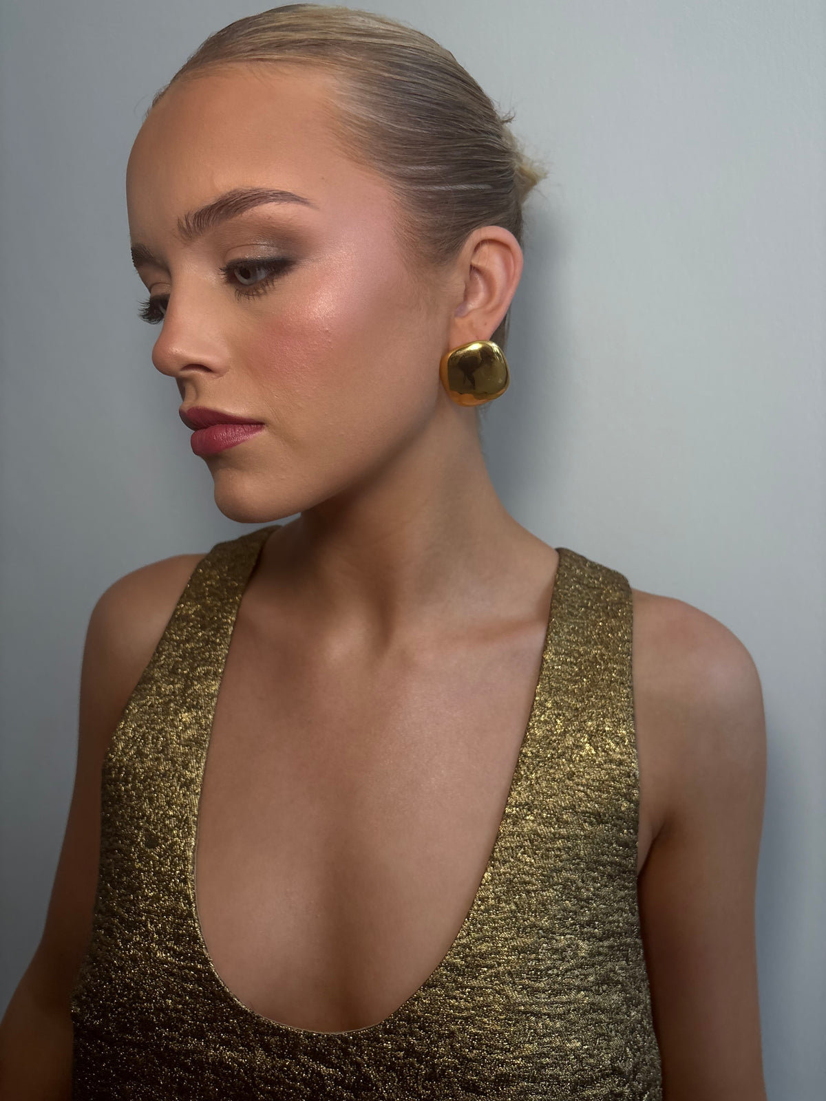 Nita - Gold Statement Earring