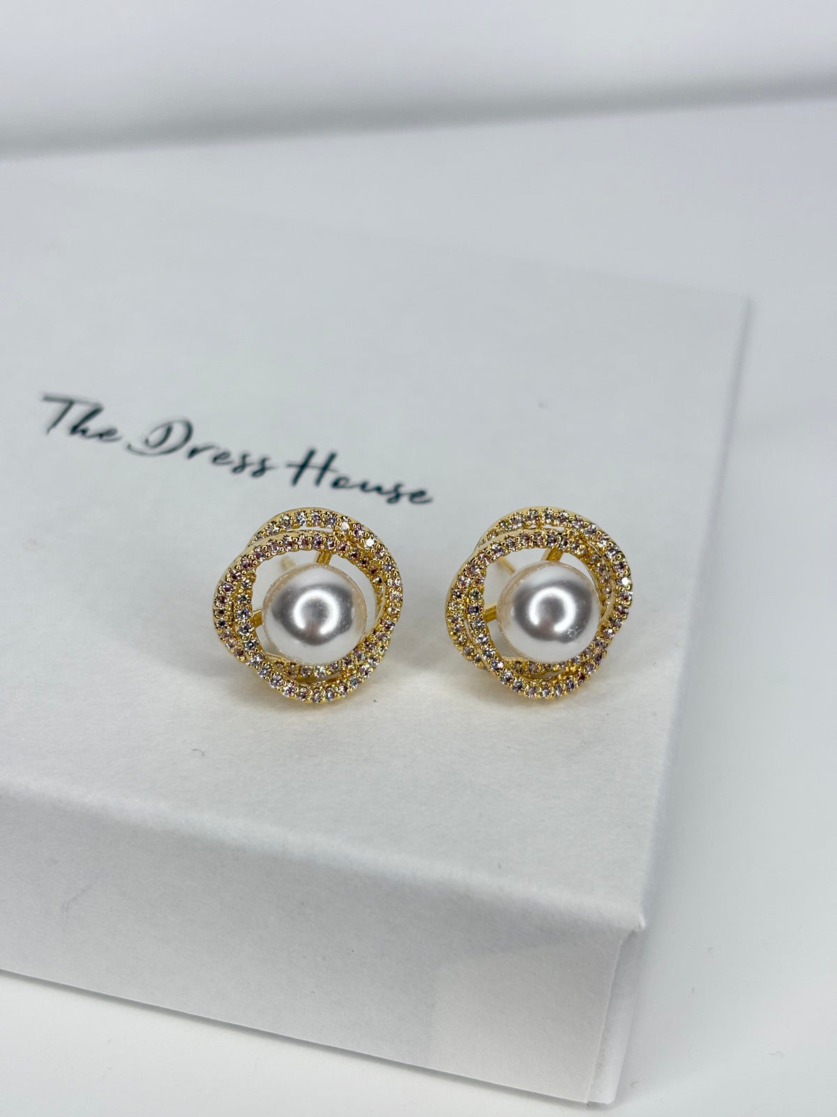 Afa - Gold Pearl Earring