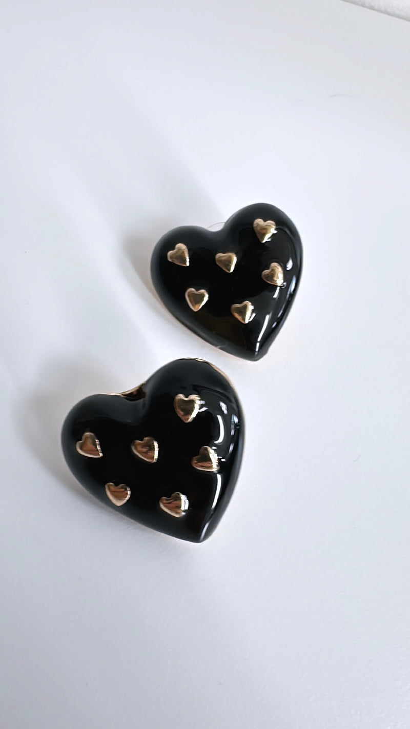 Mira heart earrings 