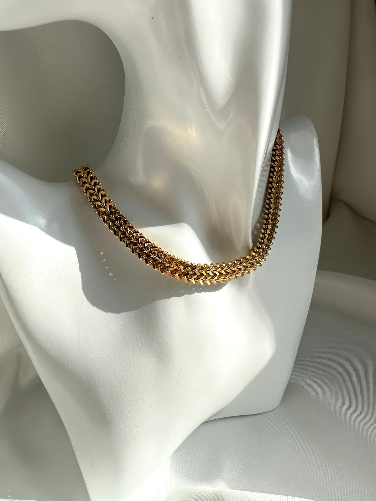 Penny gold necklace 