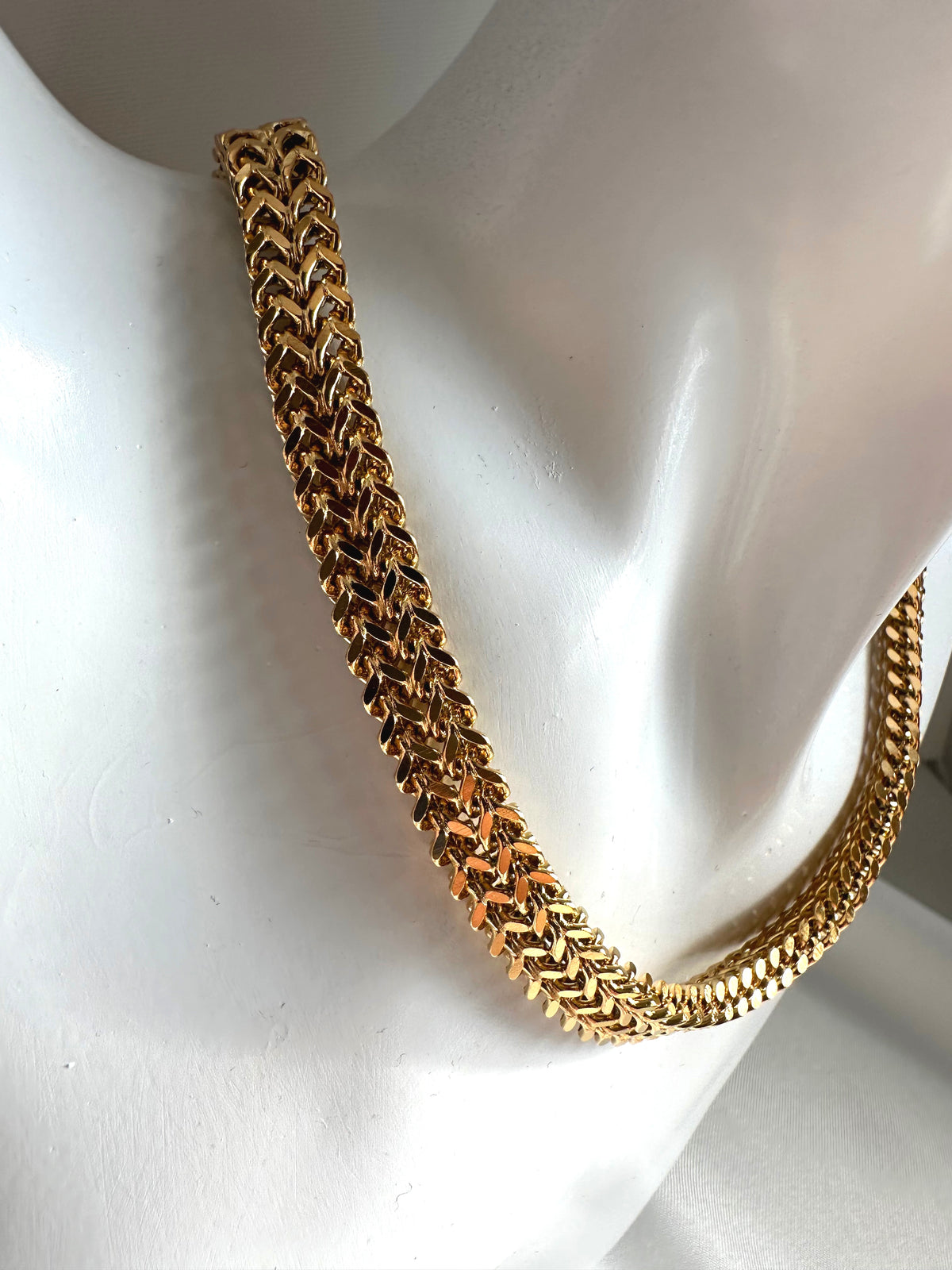 Penny gold necklace 