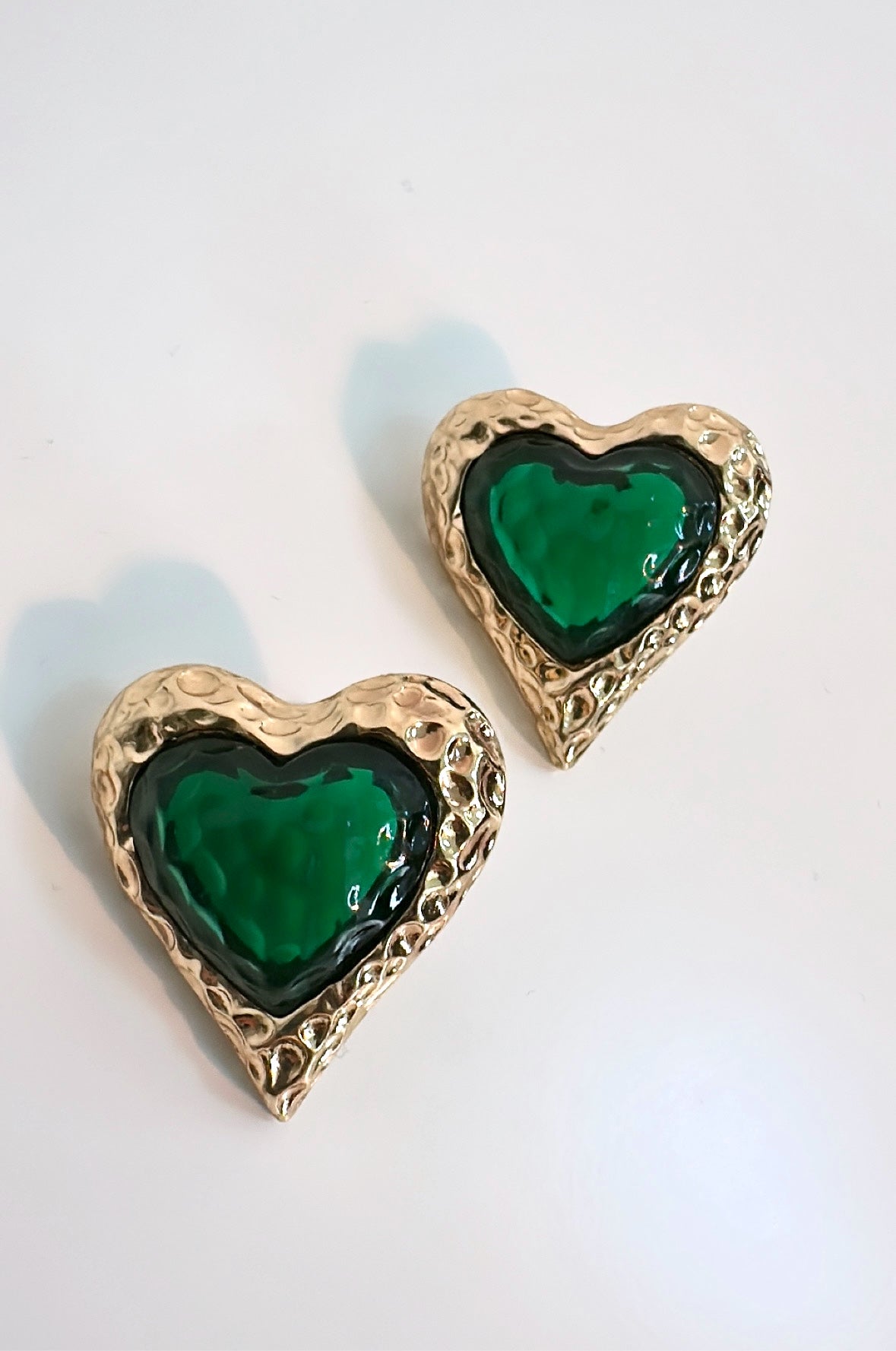 Samatha green heart earrings 