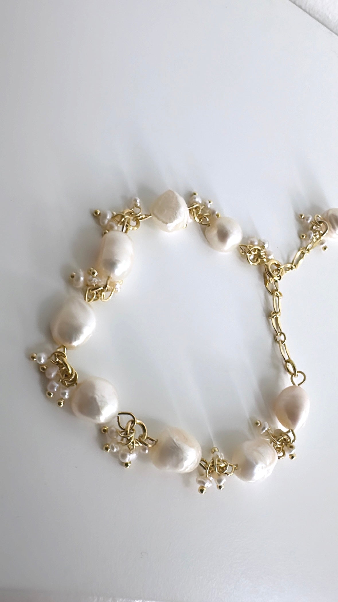 Robyn pearl bracelet 