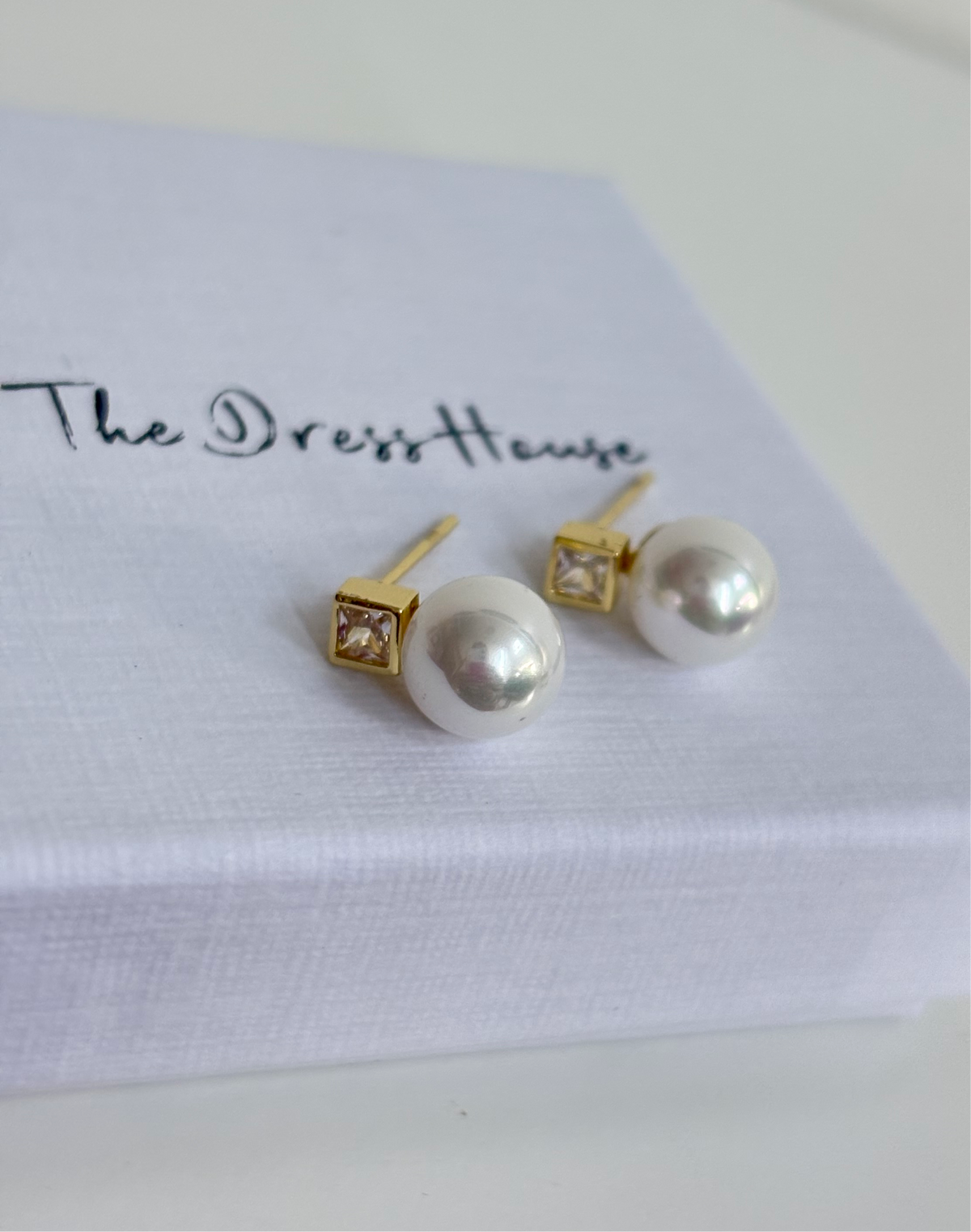 Carla - Pearl Gold Earring