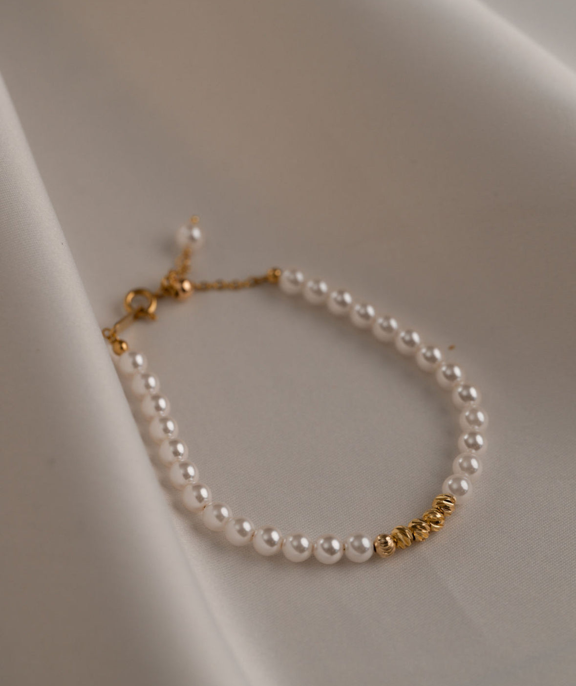 Ruby - Pearl Gold Bracelet