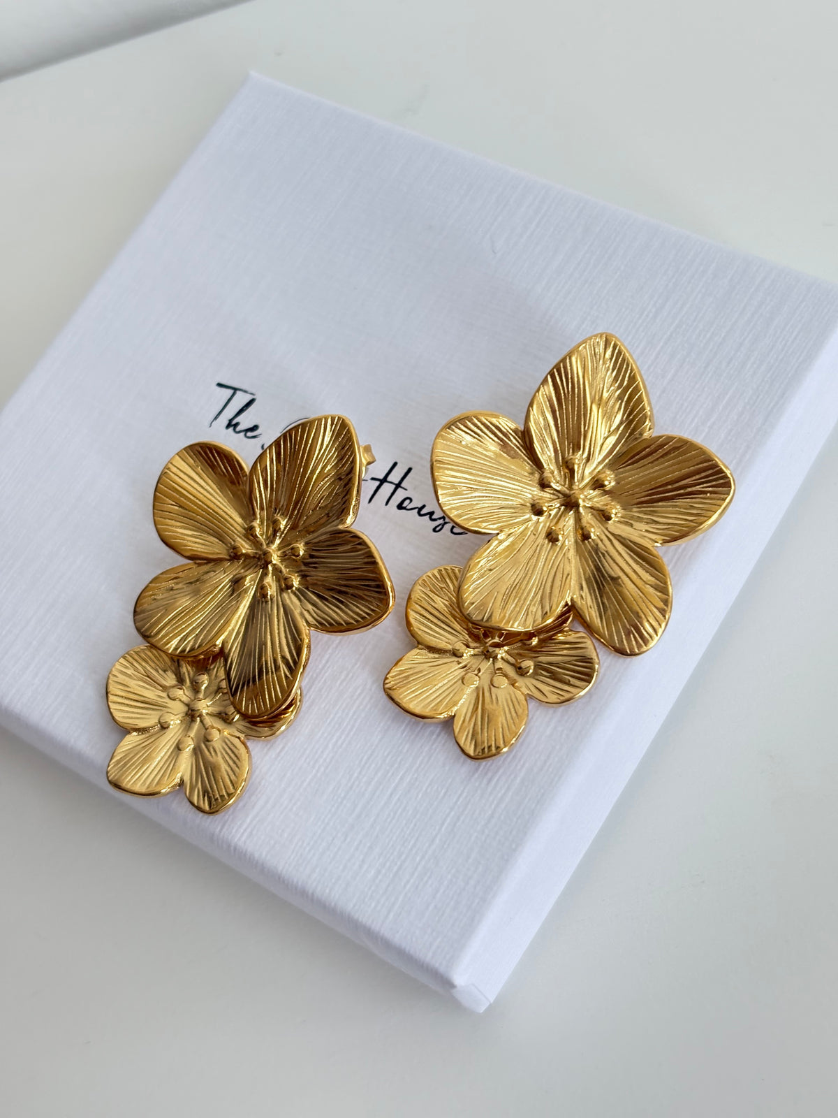 Aoibhe - Gold Statement Earring