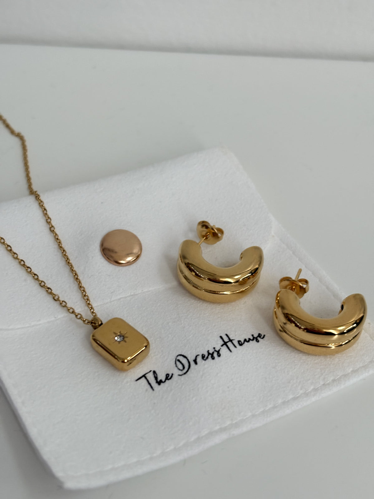 Dress House Gift Set 85 - Gold Earring Necklace