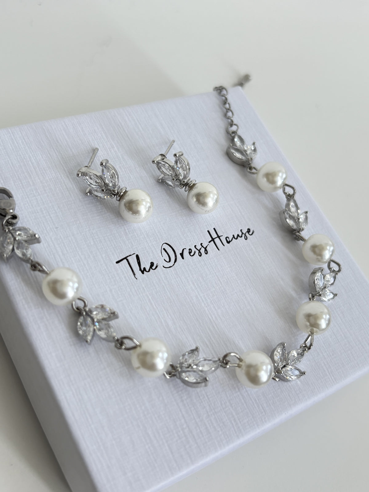 Willow - Silver Pearl Earring Bracelet Set